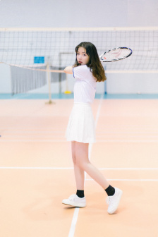 坐在学长的硬硬的上面写作业